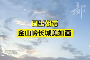 拉瓦内利：这赛季巴萨举步维艰丢球很多，那不勒斯跟他们势均力敌